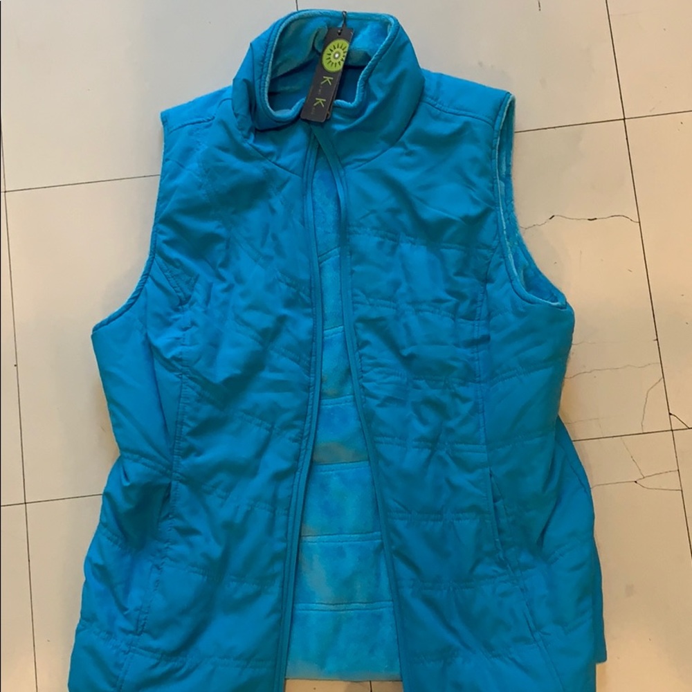 Reversible vest - Picture 2 of 2